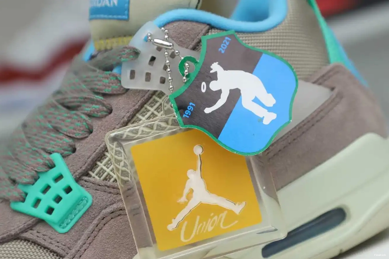 JORDAN RETRO 'TAUPE HAZE' UNION X AIR 4 LA 0526